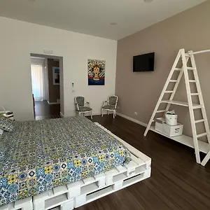 https://sikelia-sicilian-rooms.catania-hotels.net